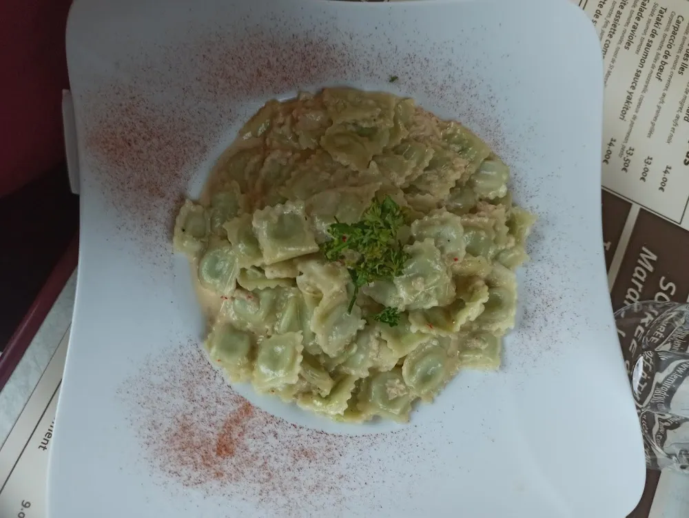 Ravioles Sauce Écrevisses